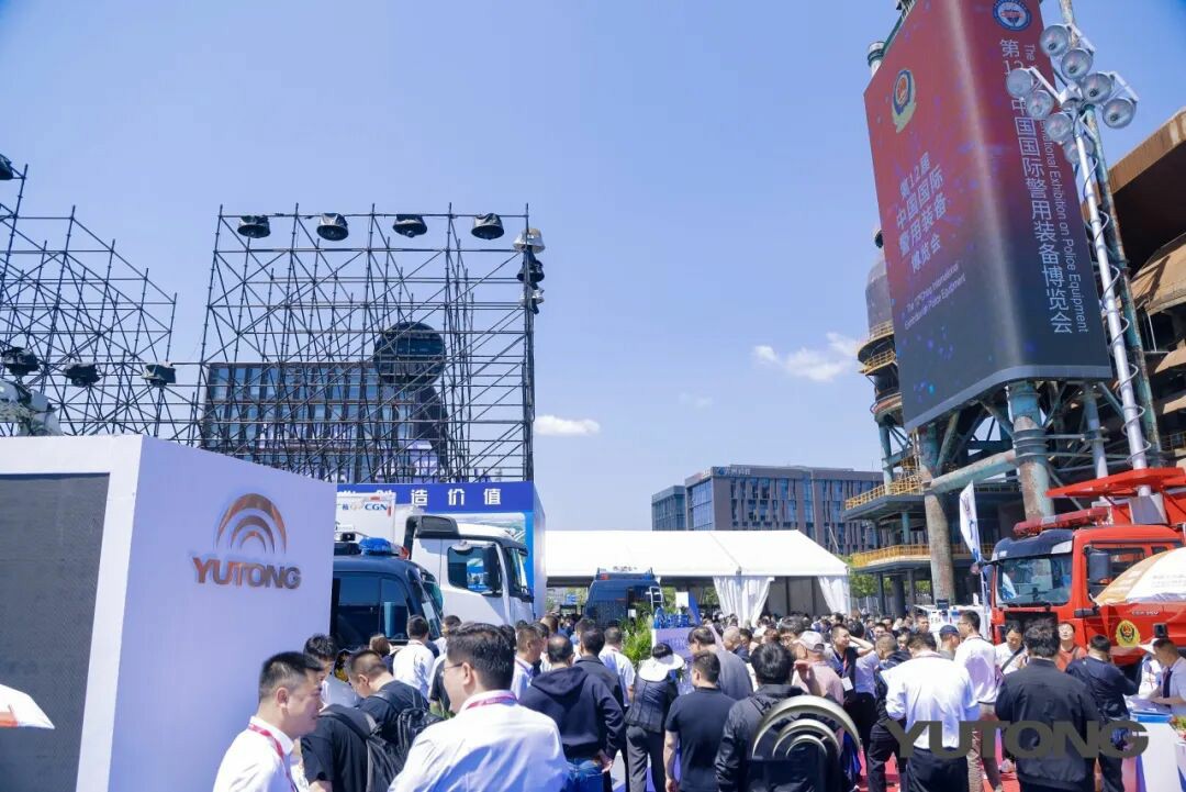 百乐博警力输送车奔赴海南，为自贸港封关构筑安全防线