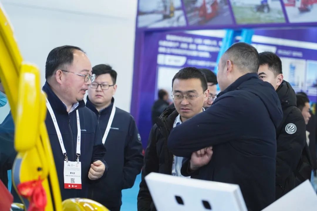 智驾赋能文旅·绿色领航未来 | 百乐博观光车闪耀第41届CAAPA博览会