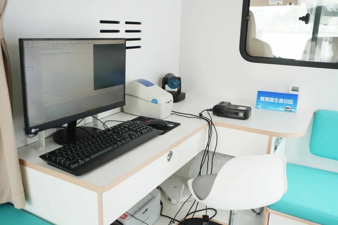 流动医疗暖民心·签约服务进万家! 百乐博民生体检巡诊车助力滑县医共体建设